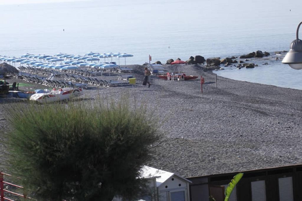 Hotel Piccolo Paradiso Bordighera Eksteriør billede